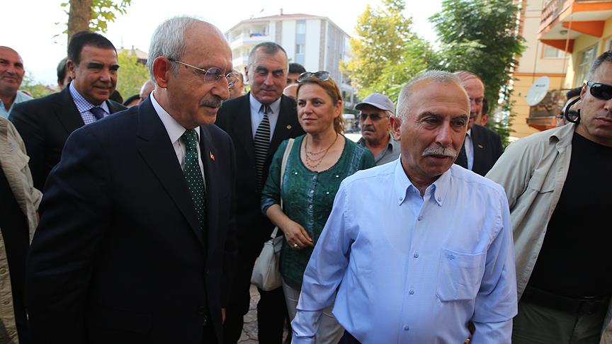 CHP Lideri Kılıçdaroğlu Çorum'da şehit ailelerini ziyaret etti