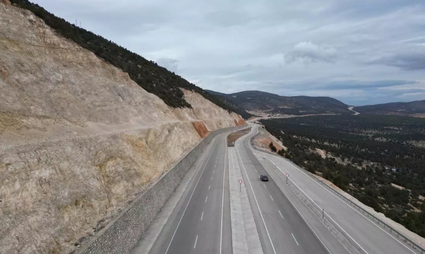 Korkuteli-Elmalı yolu bugün hizmete açılacak