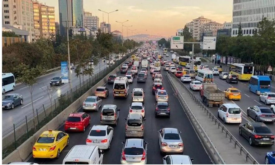 Trafiğe geçen yıl 2 milyon 598 bin aracın kaydı yapıldı