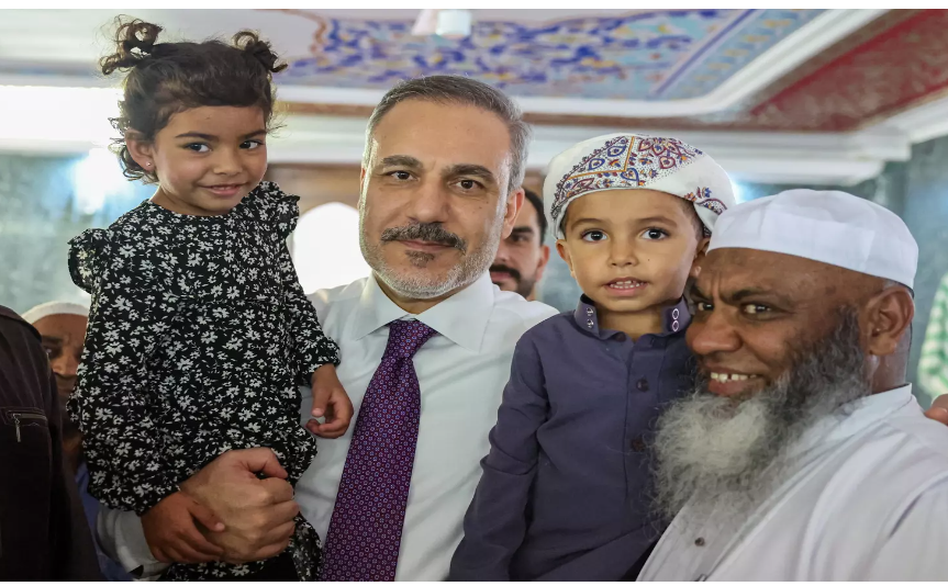 Bakan Fidan, Güney Afrika'da Nur'ul Hamidiye Camii'ni ziyaret etti