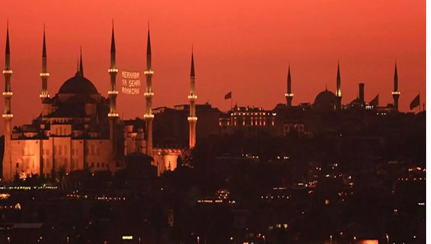 Diyanet: Ramazan bu yıl 29 gün sürecek! Hilal yarın görülecek