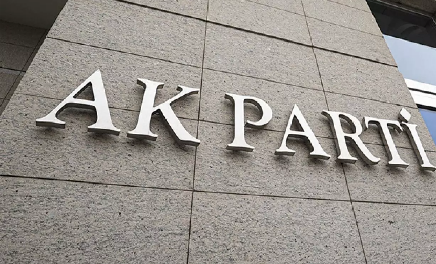 AK Parti'nin yeni MYK üyeleri belirlendi
