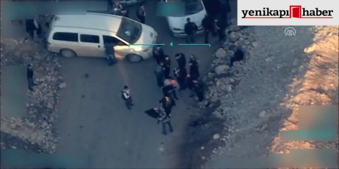 PYD/PKK Afrin'de sivilleri engellerken görüntülendi