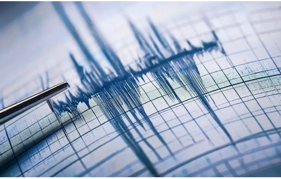 Son dakika deprem haberleri... Ege Denizi'nde 4,8 büyüklüğünde deprem!
