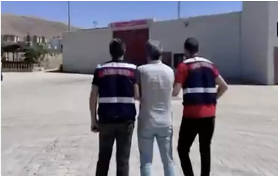 FETÖ'ye yönelik 26 ilde operasyonlar: 77 şüpheli yakalandı