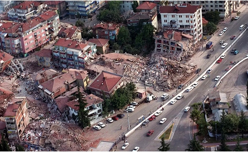Tam 26 yıldır dinmeyen acı "17 Ağustos 1999 Marmara Depremi"
