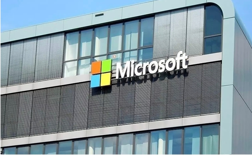 Microsoft'un İsrail'le işbirliğine karşı protestonun ardından işten çıkardığı çalışan sayısı 4'e çıktı