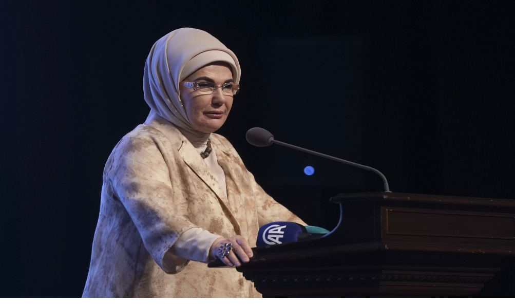 Emine Erdoğan: Dualarımız ve yardımlarımız ile Pakistan halkıyla beraberiz