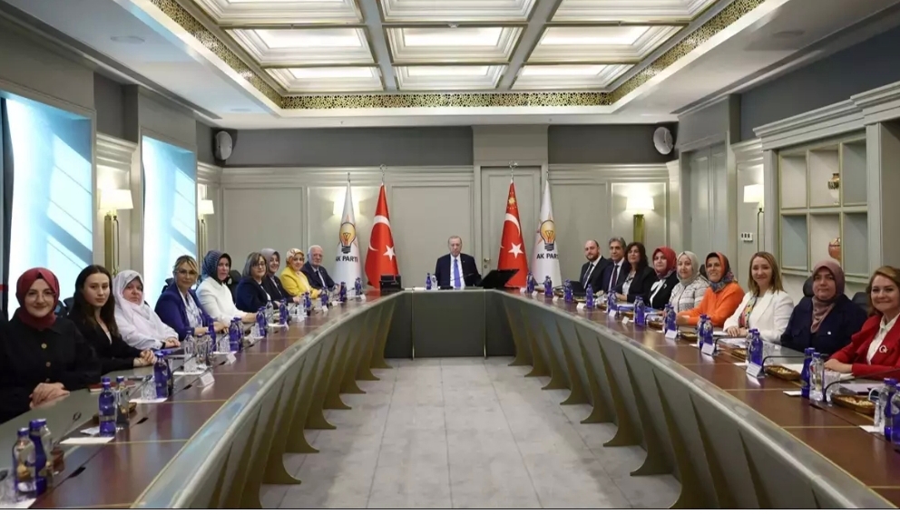 Cumhurbaşkanı Erdoğan AK Partili kadın belediye başkanlarını kabul etti