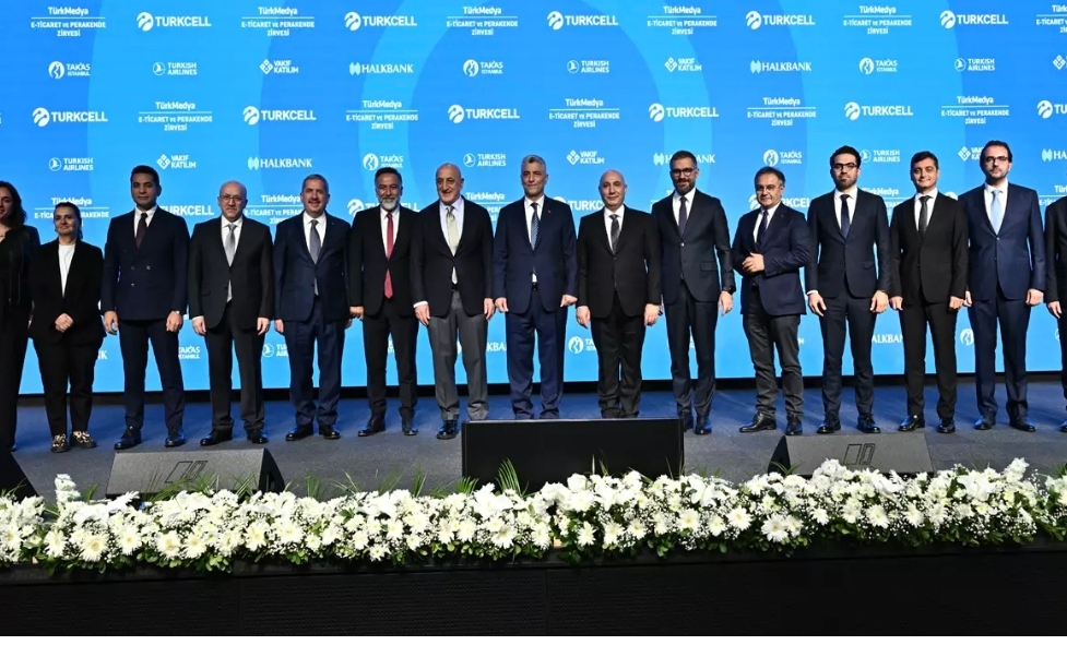 E-ticaret ve perakende sektörünün dönüşümü masaya yatırıldı! TürkMedya E-Ticaret ve Perakende Zirvesi sona erdi