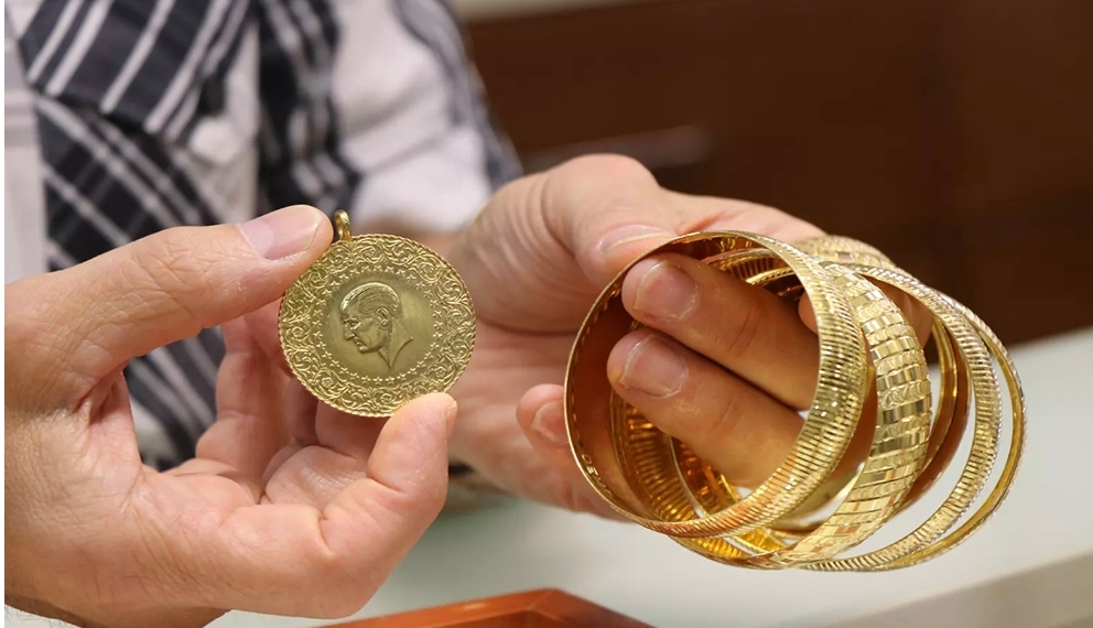 25 Ekim 2025 Cumartesi Bugün Cumhuriyet altını, yarım altın, çeyrek altın ve gram altın fiyatları bugün ne kadar, alış satış kaç TL?