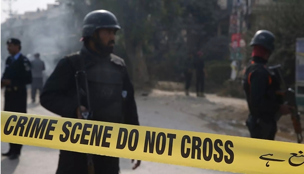 Pakistan'da mahkeme binası yakınlarında intihar saldırısında 12 kişi öldü, 21 kişi yaralandı