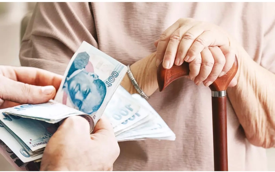Emekli maaşı nasıl hesaplanır? Uzmanı açıkladı (Adım adım emekli aylığı hesabı)