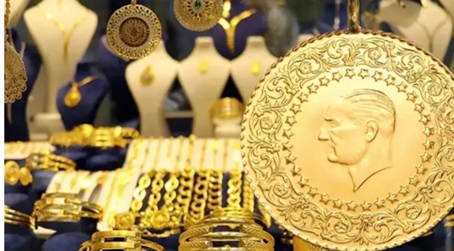 9 Aralık 2025 Salı Bugün Cumhuriyet altını, çeyrek altın ve gram altın fiyatları bugün ne kadar, alış satış kaç TL?