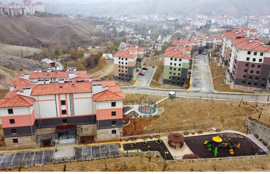 Asrın felaketinin yaraları sarılıyor... ''Devletimiz bizi yalnız bırakmadı''