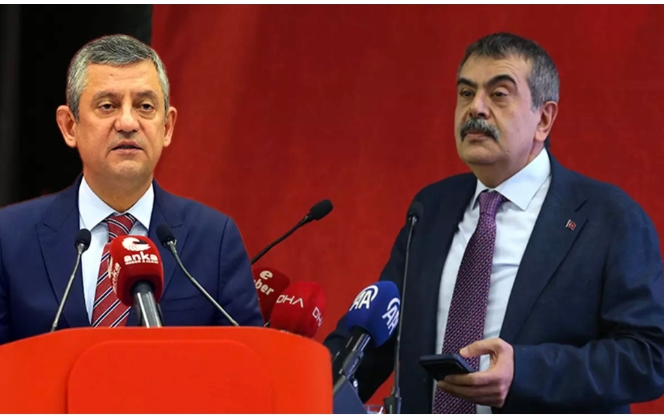 ''Karnelerden Atatürk kaldırıldı'' yalanı... Bakan Tekin'den CHP'ye ''asrın hırsızlığı'' tepkisi