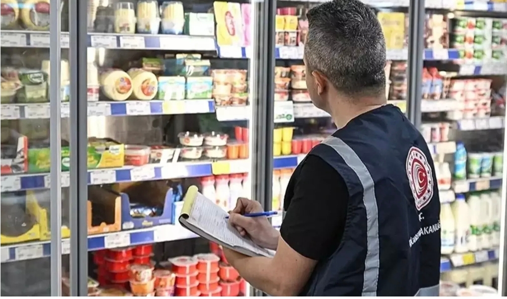 Fahiş fiyatlara karşı düğmeye basıldı: 183 işletmeye milyonlarca lira ceza