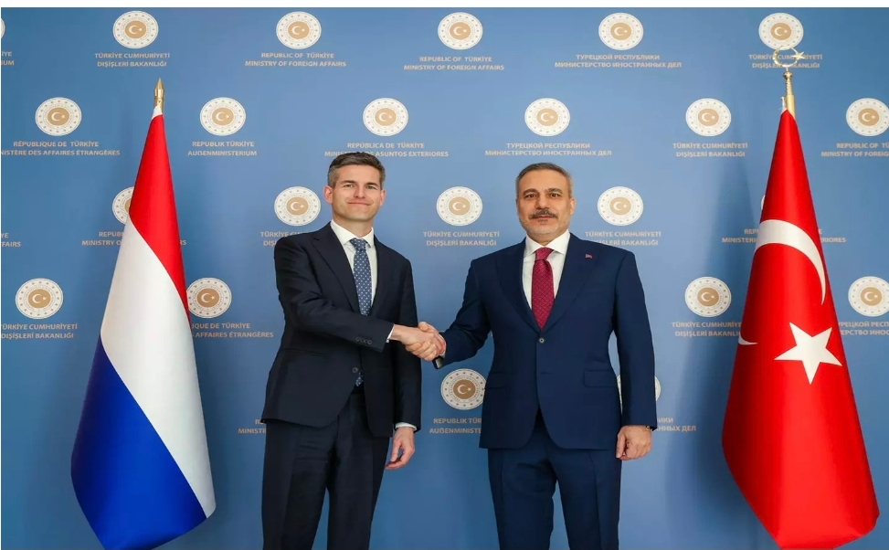 Dışişleri Bakanı Hakan Fidan, Hollanda mevkidaşıyla bakanlıkta görüştü