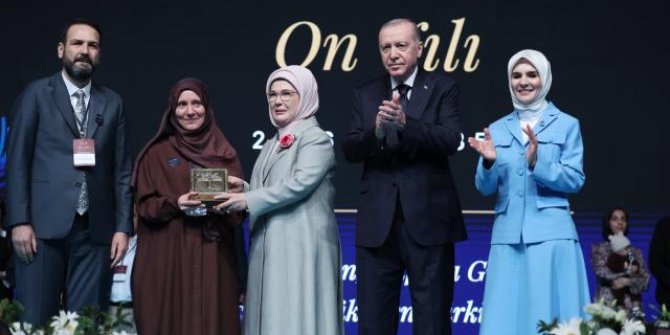 Emine Erdoğan'dan "Aile ve Nüfus On Yılı Vizyon Belgesi" paylaşımı