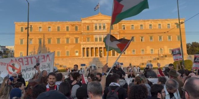 Haydut İsrail’in Sumud Filosu'na saldırısı Atina'da protesto edildi