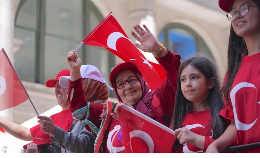 New York'ta 43. Türk Günü Yürüyüşü coşkuyla kutlandı! Cumhurbaşkanı Erdoğan'dan ABD'deki Türk toplumuna mesaj