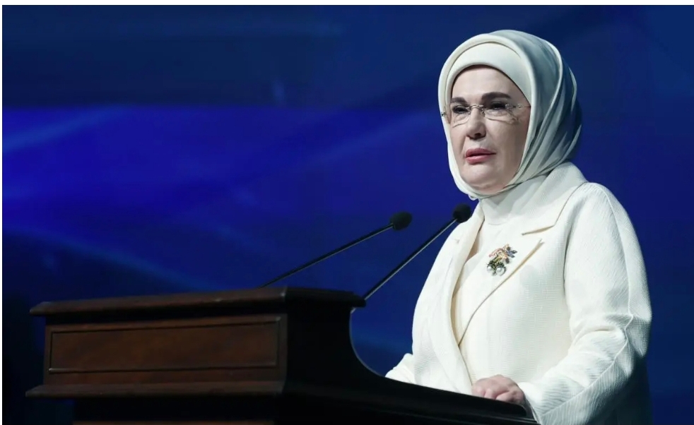 Emine Erdoğan, Srebrenitsa Soykırımı'nda hayatını kaybedenleri andı