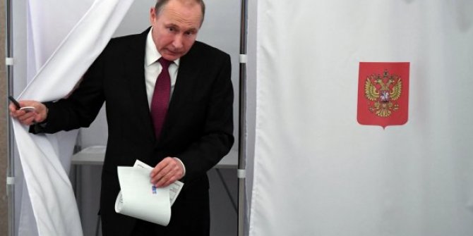 Rusya'da seçimin galibi Putin oldu