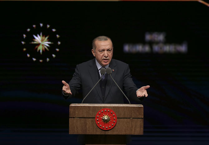 Cumhurbaşkanı Erdoğan Suriye ve Irak'taki terör kamplarını işaret etti