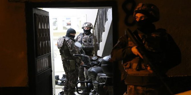 İstanbul'da 8 ilçede terör örgütü PKK'ya yönelik operasyon düzenlendi