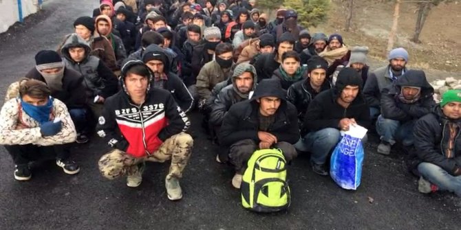 Erzurum'da 194 kaçak göçmen güvenlik güçleri tarafından yakalandı