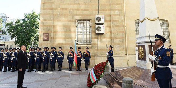 Azerbaycan Cumhuriyeti 100. yılını kutluyor