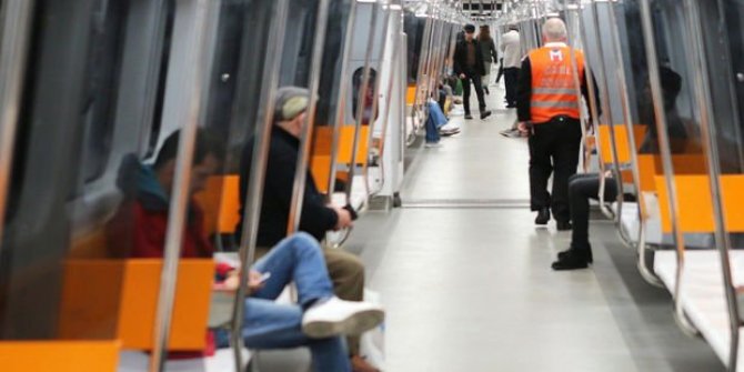 İstanbul'da metro seferleri aksadı