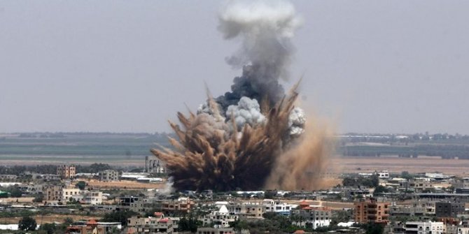 İsrail yine Gazze'yi vurdu