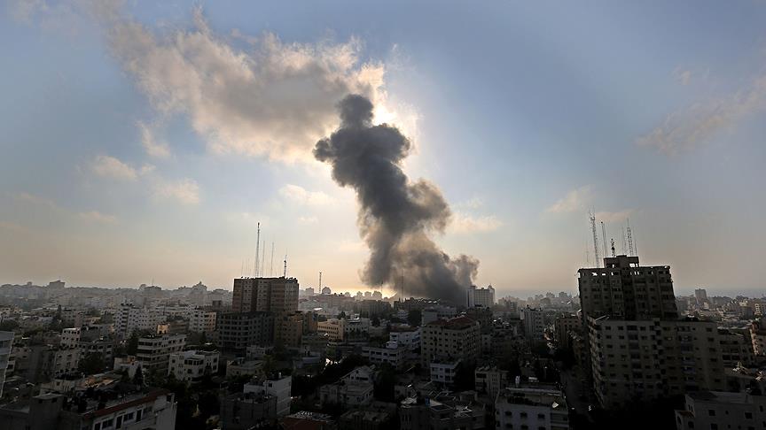 Ateşkese rağmen Gazze'ye tank atışı!