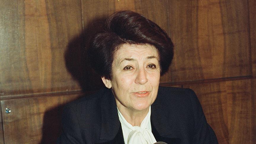 Türkiye'nin ilk kadın bakanı Akyol hayatını kaybetti