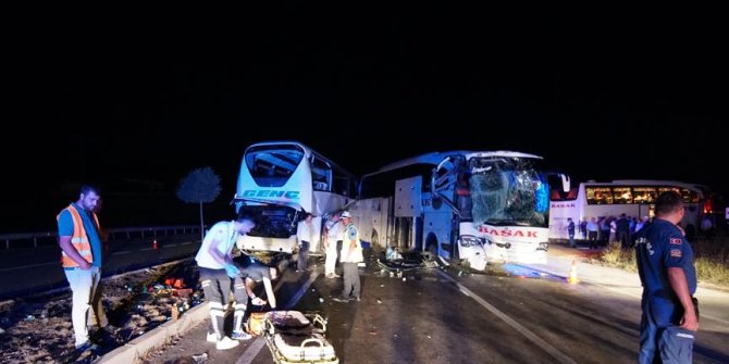 Çorum'da feci otobüs kazası: 13 yaralı