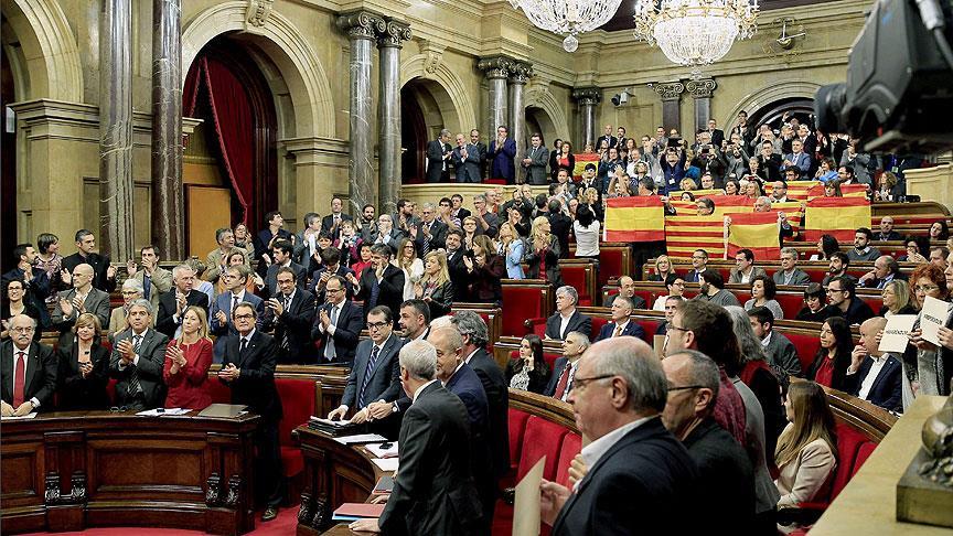 Katalonya hükümeti bağımsızlık referandumunda ısrarlı