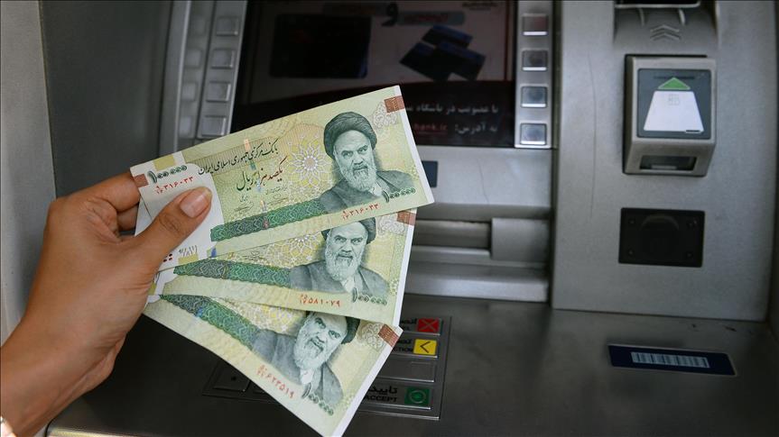 İran'da dolar düştü!