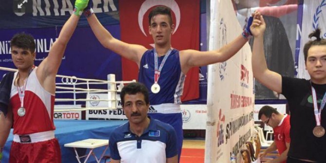 Türkiye'nin genç boksörü Yavuz Kargidan