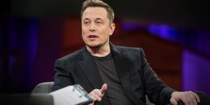 Elon Musk: Tesla çalışanları fabrikada yaşayacak