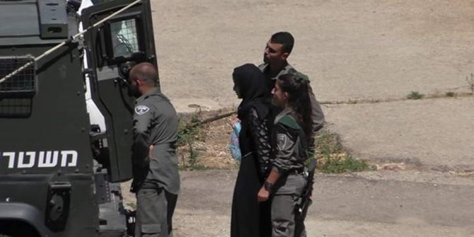 İkisi kadın 28 Filistinliyi gözaltına aldı!