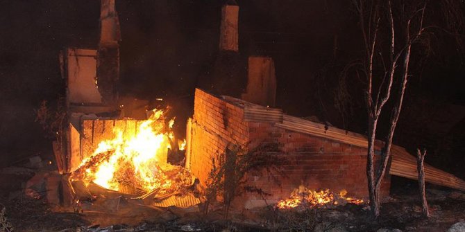 Kastamonu'da yangın! 8 ev kül oldu...