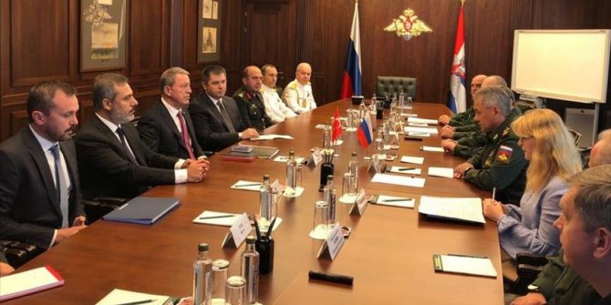 Bakan Akar ve Fidan, Rusya Savunma Bakanı Şoygu ile görüştü