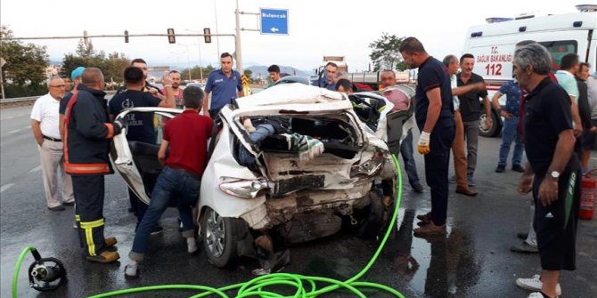 Giresun'da kaza: 2 ölü, 12 yaralı!