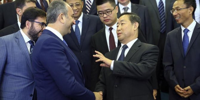 Adalet Bakanı Gül, Çinli mevkidaşı ile görüştü