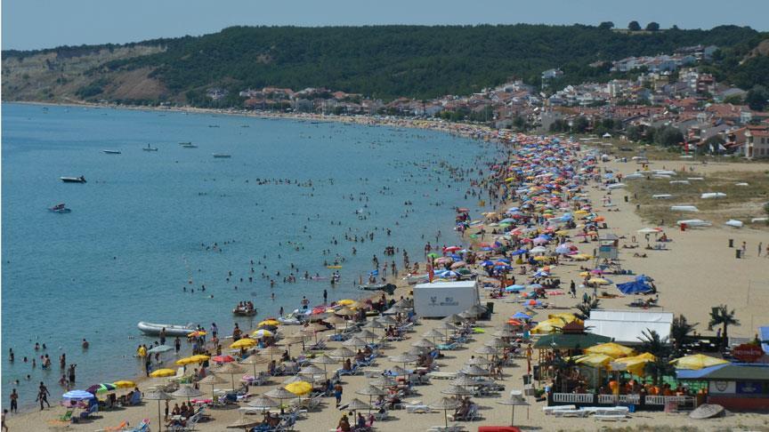 'Tatil kararıyla sahillerde 500 bin civarı insan trafiği olacak'