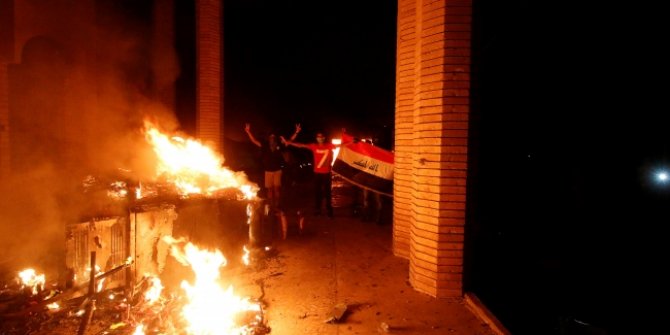 Basra'daki gösterilerin bilançosu: 3 ölü, 50 yaralı