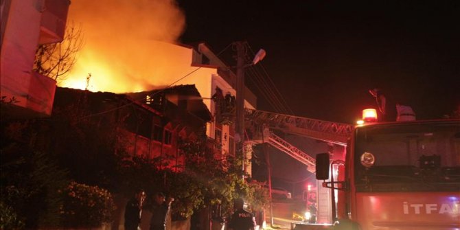 Flaş Haber....Kocaeli'de Suriyeli ailenin evinde yangın!