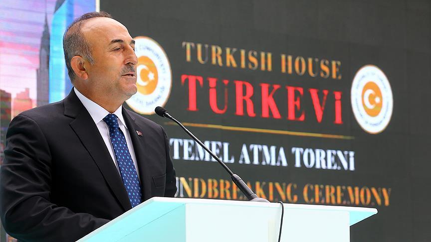 Dışişleri Bakanı Çavuşoğlu, Washington'da tutuklu 2 Türk'ü ziyaret etti