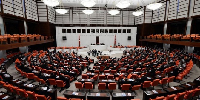 Meclis'teki 5 parti mini iç tüzük değişikliği paketi için anlaştı